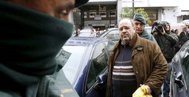 El alcalde de Alcaucín, acusado de cinco delitos; su hijas, de blanqueo