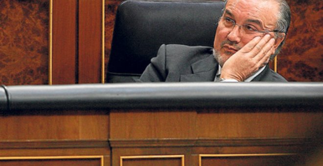 Zapatero acalla el debate del cambio de Gobierno