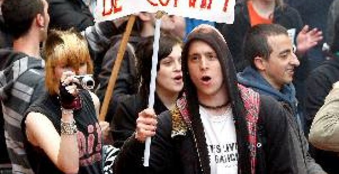 Miles de estudiantes marchan contra el 'Plan de Bolonia'