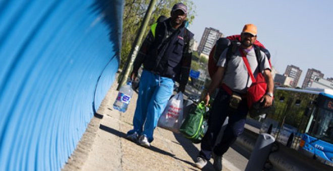 422 kilómetros a pie para recuperar sus casas