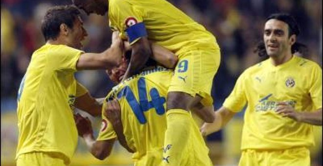 El Villarreal se aferra a la Liga de Campeones