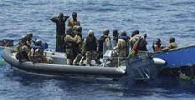 Los piratas secuestran dos cargueros europeos en aguas somalís
