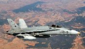 Un F-18 del Ejército se estrella en Navarra y su piloto se salva