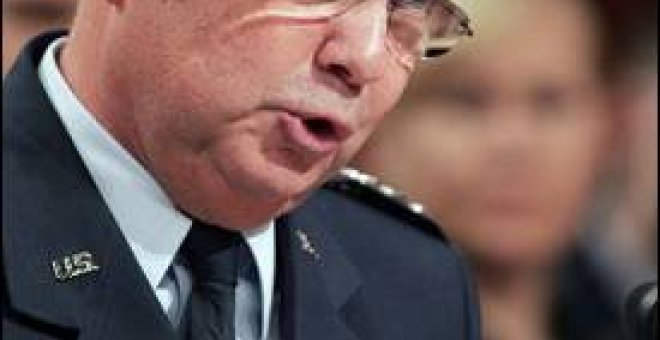 El ex director de la CIA acusa a Obama de comprometer la seguridad nacional