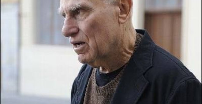 Richard Serra encumbra a Oteiza y se distancia de Hirst