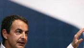 Zapatero garantiza que no habrá despidos baratos ni recortes sociales