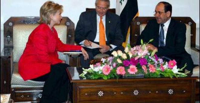 Clinton: EEUU quiere un Irak "estable, soberano e independiente"