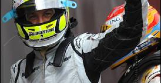 Jenson Button suma otra 'pole' y Alonso saldrá octavo