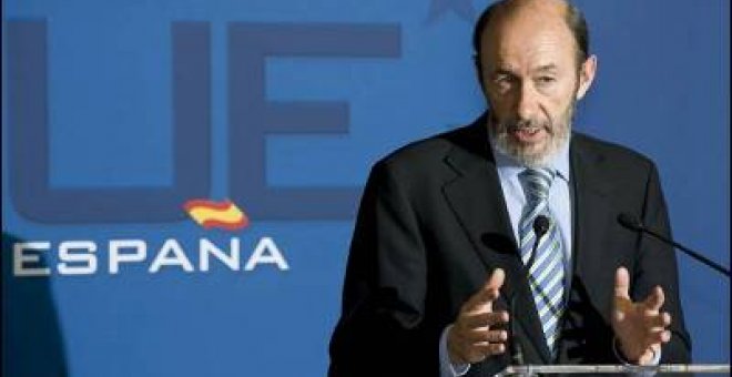 Rubalcaba dice que Iker Esparza, detenido en París, "no es un etarra más"