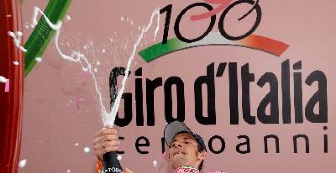 Gilbert gana la penúltima etapa del Giro y Menchov se posiciona como virtual ganador