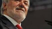 Mayor Oreja: "Son un orgullo y un honor las críticas de Zapatero y el PSOE"