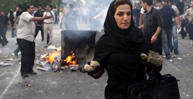 Irán llama "terroristas" a los muertos en las protestas