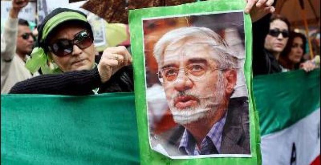 Musavi afirma que protestar contra el "fraude" es un "derecho"