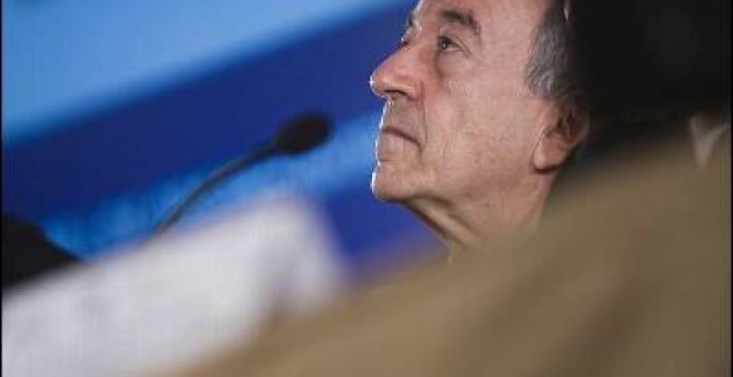 Fernández Ordóñez dice que la contracción económica es ya menos acusada