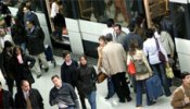 El choque de dos Cercanías en Madrid provoca 57 heridos leves
