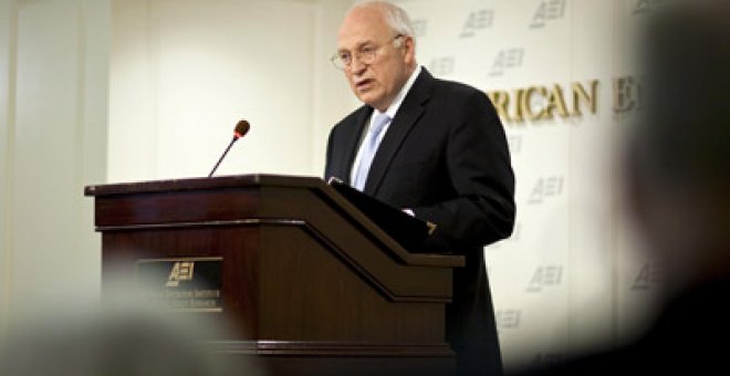 Cheney defiende la estrategia antiterrorista de Bush y arremete contra Obama