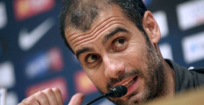 Guardiola siente que la posible marcha de Eto'o "es lo mejor" para el Barça