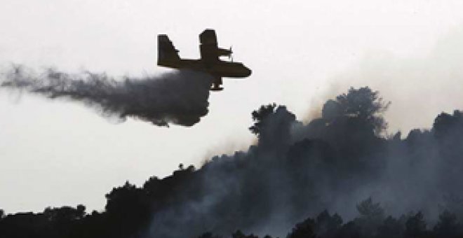 Cuatro bomberos mueren en un incendio en Tarragona