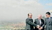 Moratinos reclama en la Roca la soberanía española