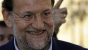 Rajoy respalda a Cospedal pero no aporta pruebas