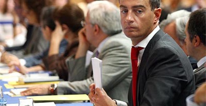 Costa acusa a Zapatero de ser "responsable de un complot de Estado" contra el PP