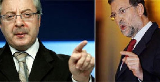 Rajoy insta a Blanco a atender su ministerio en lugar de "ocuparse sólo del PP"