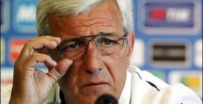 Lippi: "Una relación gay en la selección italiana crearía conflicto"