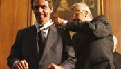 Aznar apuesta por blindar Colombia frente al "debacle del populismo"