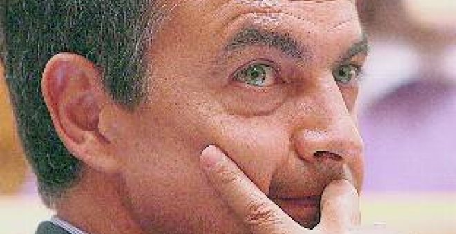 Zapatero recuerda el "liderazgo" del PP en transfuguismo