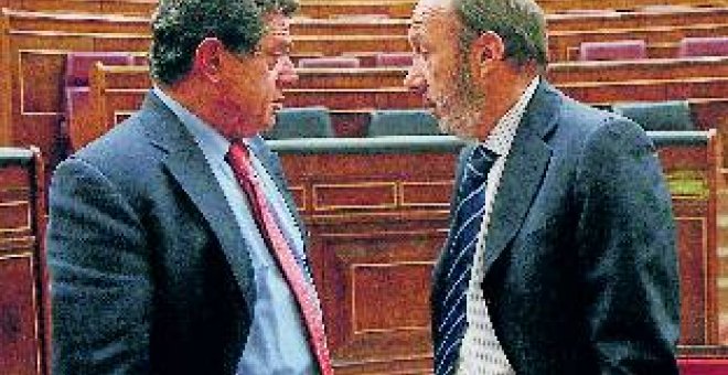 La política de las sensaciones se conjura contra el PSOE