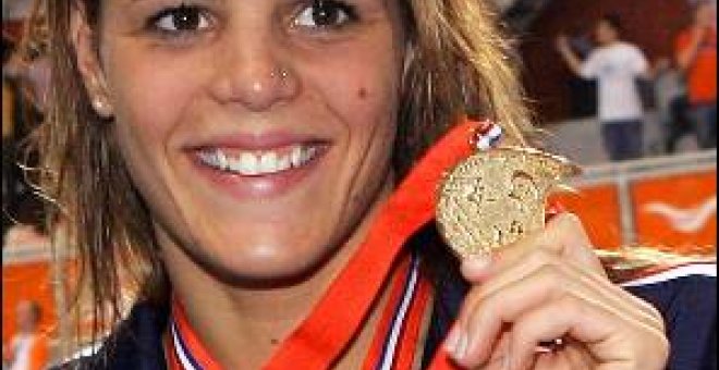 La nadadora francesa Laure Manaudou anuncia su retirada