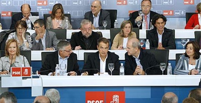 Los dirigentes del PSOE arropan a Zapatero