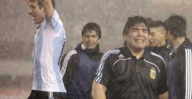 Argentina vence a Perú en un partido agónico