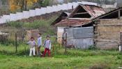 Un muro para separar a los gitanos en una ciudad eslovaca