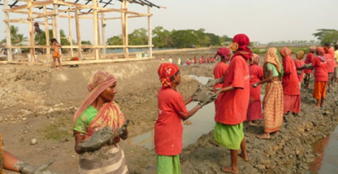 Bangladesh naufraga entre las catástrofes y la miseria