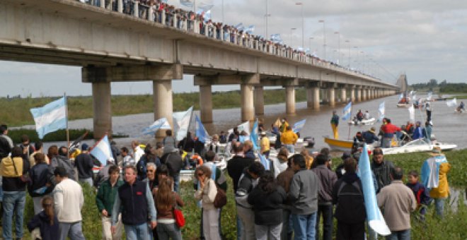 El puente que separa dos países