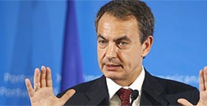 Zapatero pide "prudencia y discreción" porque los secuestradores "escuchan"