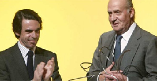 Aznar: "La historia podía haber sido otra sin el rey"
