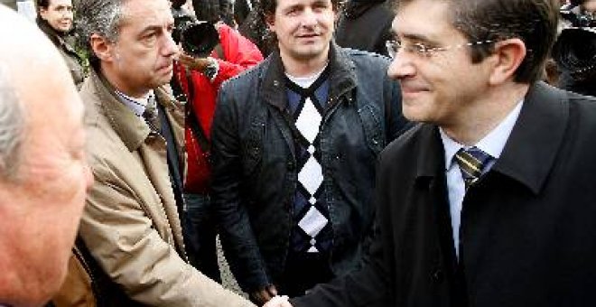 El PNV cree que "los vascos ven con disgusto" que el lehendakari acuda al acto de la Constitución