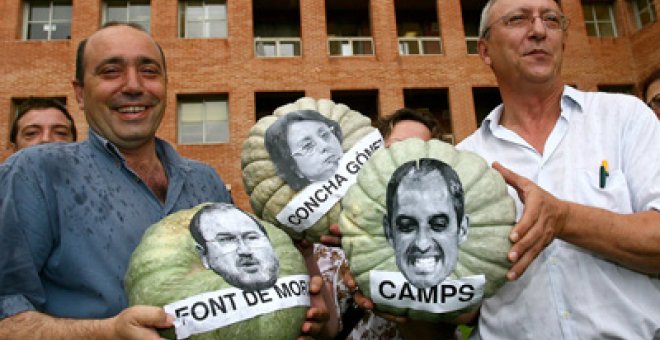 Camps quita las ayudas a un sindicato crítico