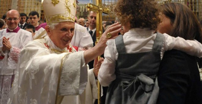 El Papa dice que las bodas gays ponen en riesgo la creación