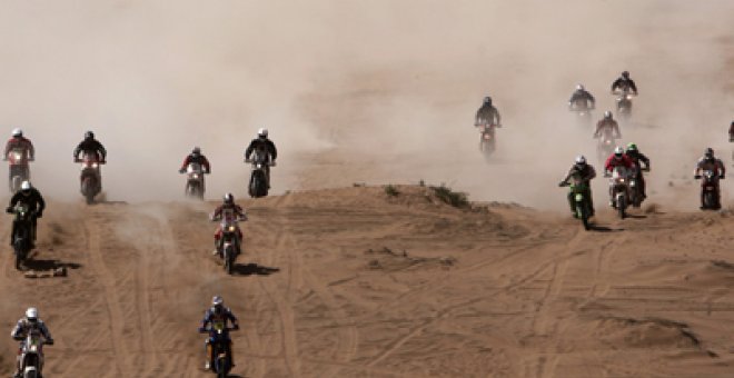 Coma se apunta su tercer triunfo en el Dakar