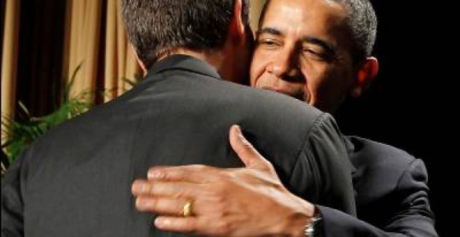 Zapatero y Obama se abrazan, pero no se reúnen