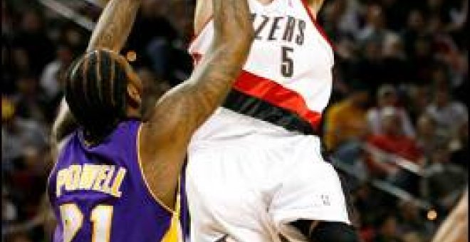 Los Lakers acaban con cinco años de sequía en Portland