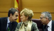 Zapatero niega que improvise su política económica
