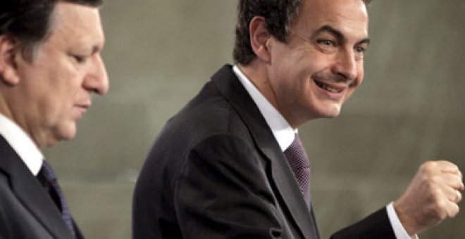 Zapatero promete que no gobernará "por decretazo"