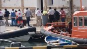 Localizada una patera con una treintena de inmigrantes en la costa de Motril