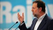 Rajoy ve a Gallardón "igual de guapo callado que hablando"