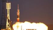 El Soyuz atracó en la Estación Espacial Internacional