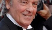 Alain Delon recauda 12 millones de dólares en una subasta de su colección abstracta